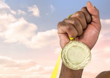 Aplikasi Pantulan Cahaya pada Pingat Olimpik Jepun 2020
