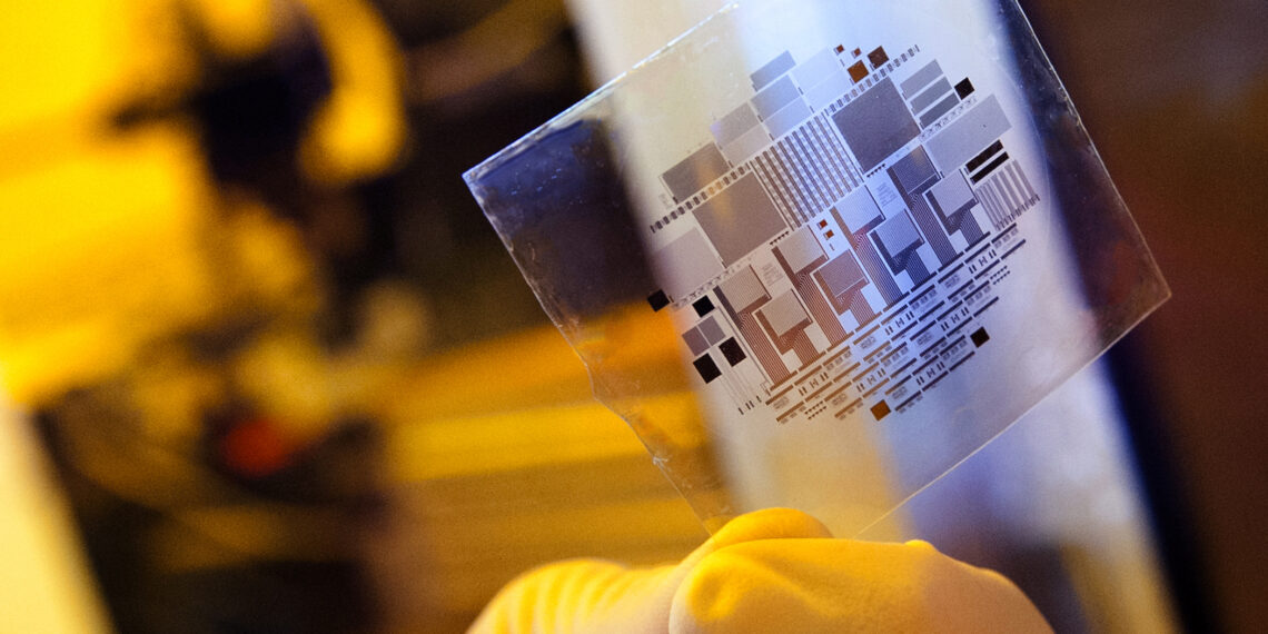 Transistor Organik: Teknologi Fleksibel Menuju Elektronik Masa Depan