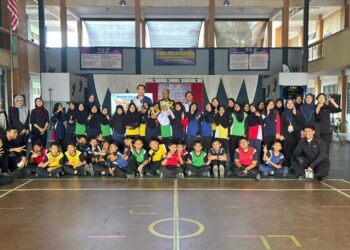 Sains Tanpa Buku : Murid Terokai Dunia Air Secara Praktikal